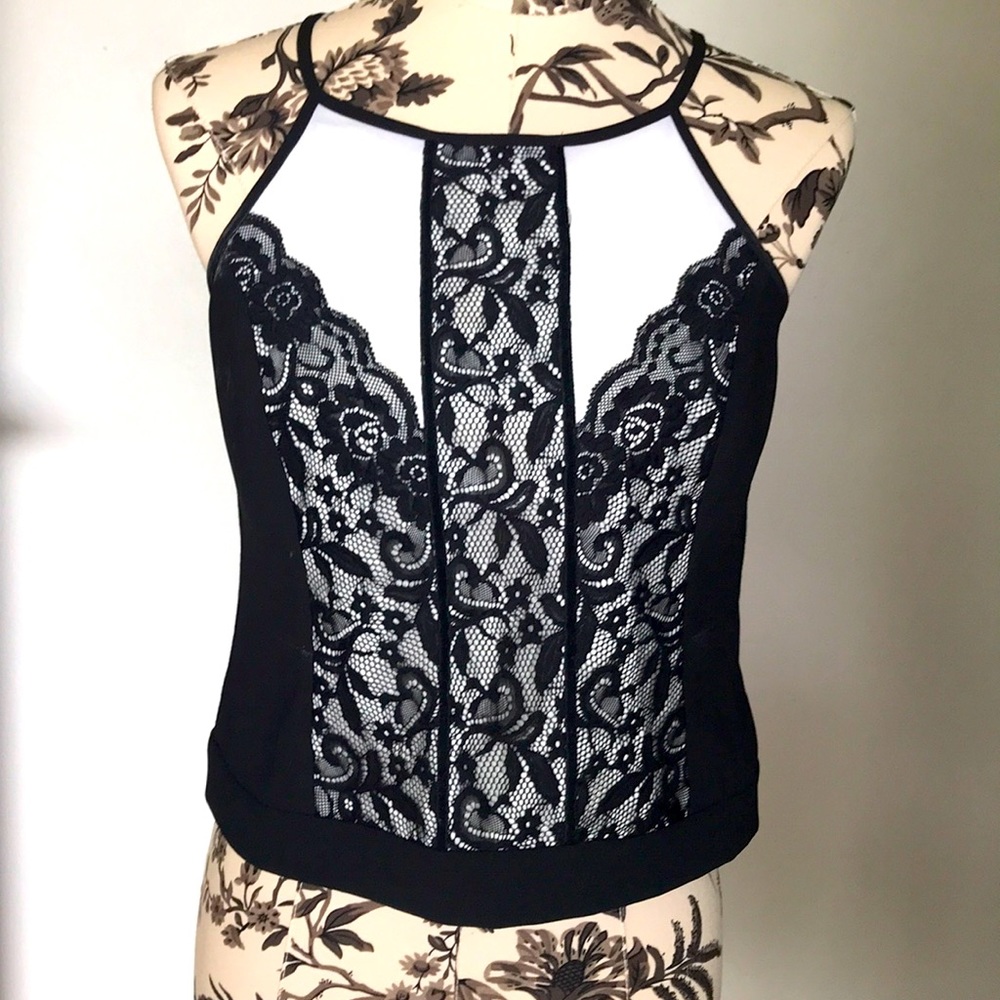 BKE Botique black and white Halter top
